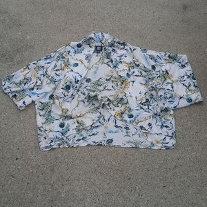 NWOT cute Floral top